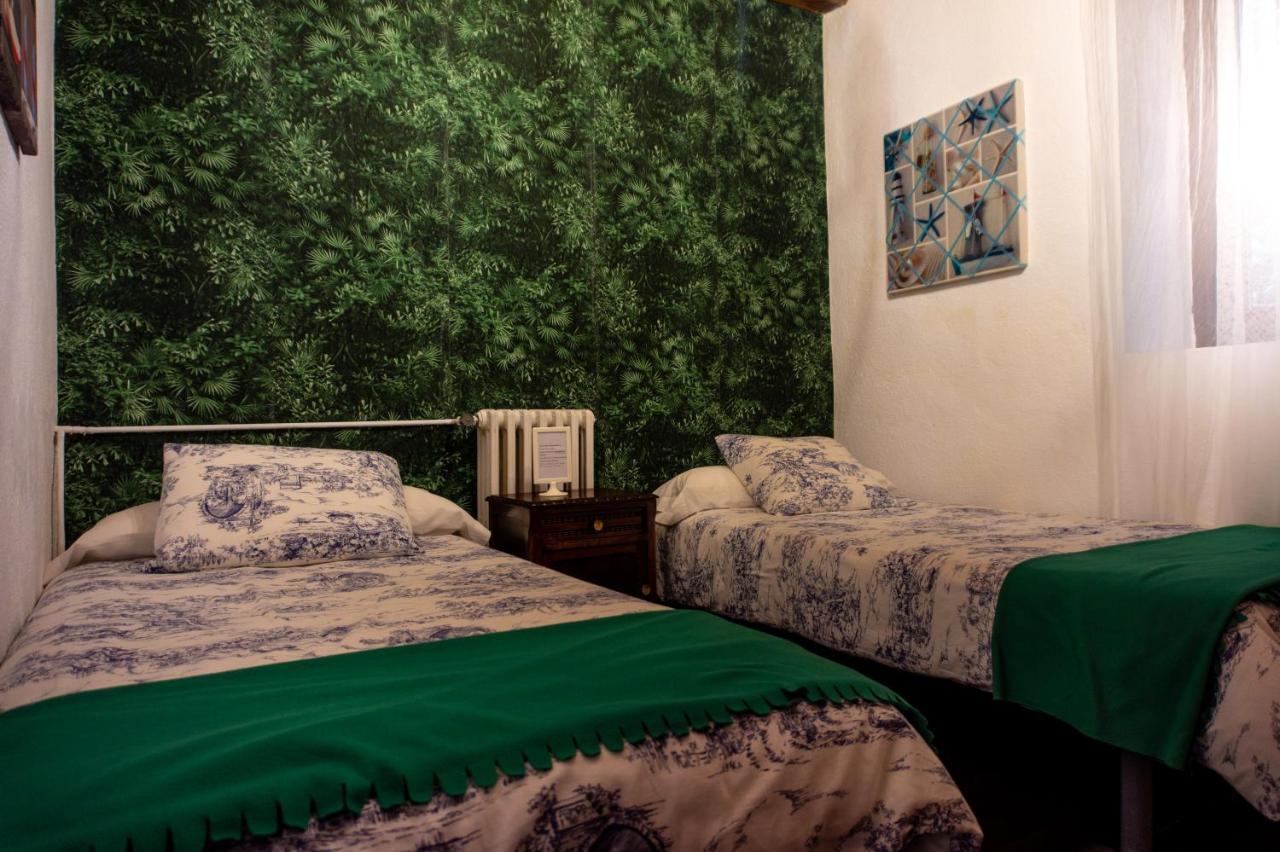 Albergue Camino Y Leyenda Trabadelo ภายนอก รูปภาพ